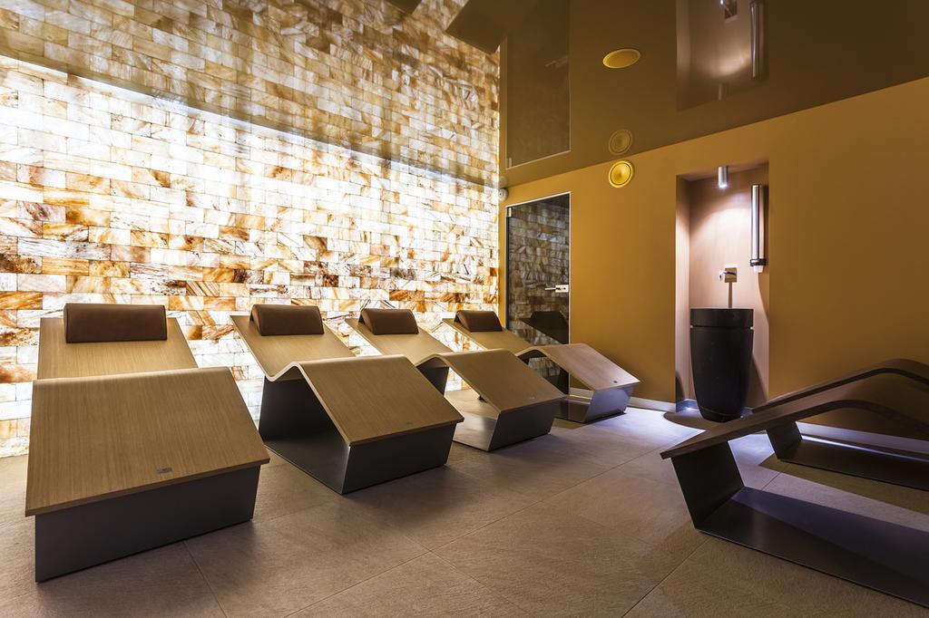 Resident Resort Harrachov & Grotta Spa Eksteriør billede